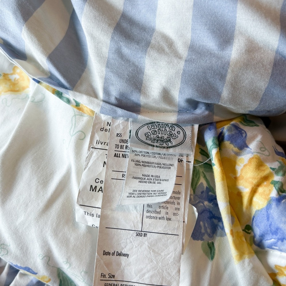 Laura Ashley Sweet Pea Charlotte Comforter Reversible Blue Stripe Twin VTG 90s - Picture 7 of 10